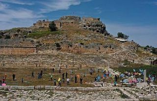 Yüzlerce Uçurtma Tlos Antik Kenti’nde Uçtu