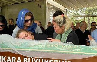 Zafer Partisi Basın Danışmanı Ceren Gürkan toprağa...