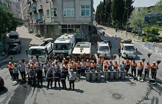Zeytinburnu’nda bahar temizliği devam ediyor