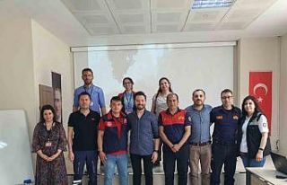 112 Acil Çağrı Merkezi çalışanlarına hizmet...