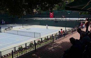 14 yaş tenis şampiyonları Zonguldak’ta nefes...
