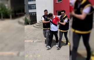 18 yıl önce annesini öldürdüğünü öne sürdüğü...