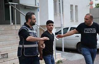 19 yıl hapis cezası bulunan şahıs ’şöyle çekin’...