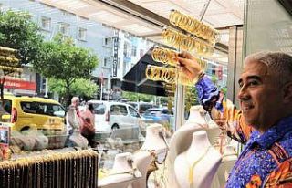 40 yıl önce köydeki markette kurduğu hayalini...