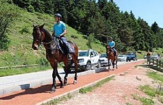 Abant’ta atlı jandarma timi görev yapacak