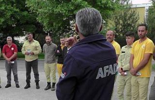 AFAD Kırşehir’de kamu kurumlarında deprem tatbikatlarını...