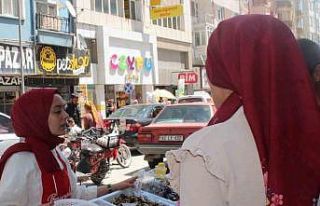 Afyonkarahisar’da semt pazarlarında Arife günü...