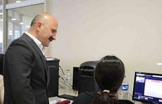 Ağrı İl Halk Kütüphanesi haftanın yedi günü...