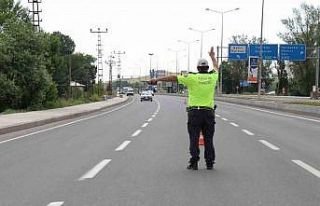 Ağrı’da hava destekli trafik denetimi
