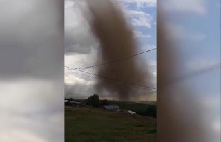 Ahlat’ta dev hortum görüntülendi