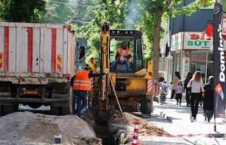 Akşehir’de içme suyu şebekesi yenileme çalışmaları...