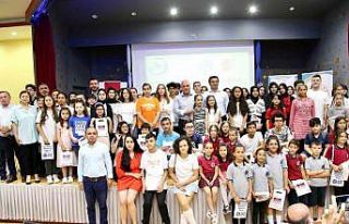 Alanya’da Genç Kalemler ödüllerini aldı