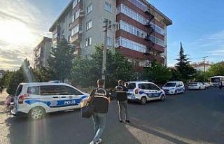 Alışverişten dönen baba, kızını evde ölü...