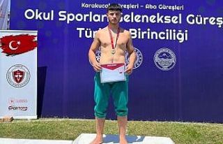 Altınova sporcular kürsüleri işgal etti