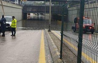 Ankara’da alt geçitleri su bastı