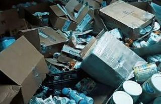 Antalya polisinden sahte ve tarihi geçmiş bebek...