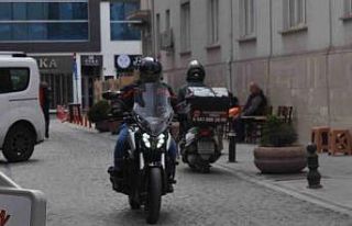 Ara sokaklarda trafik kurallarına uymayan sürücüler...
