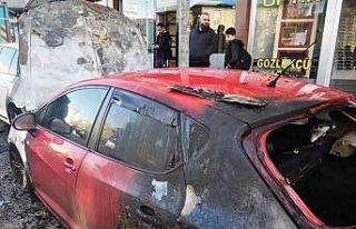 Araçlar ateş topuna döndü