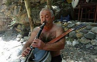 Arapgir’in cümbüşlü klarnetli tarzanı yaz sezonunu...