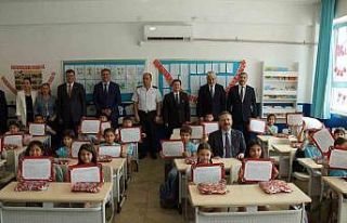 Aydın’da 189 bin 694 öğrenci karne sevinci yaşadı