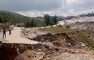Aydın’da taşkınlarla mücadele sürüyor