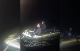 Ayvacık açıklarında 2 kaçak göçmen yakalandı