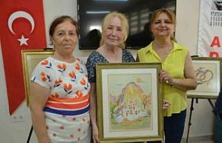 Ayvalık’ta minyatür ve tezhip sergisi