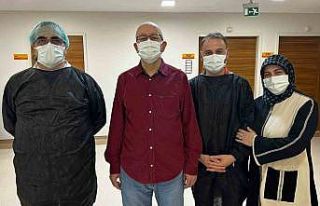 Baba-oğul lösemiyi yenerek hayata tutundu