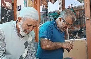 Baba ve oğlun bayram mesaisi