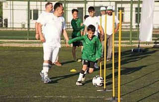 Babalar ve oğulları kıyasıya mücadele etti