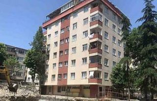 Bağcılar’da bir bina çökme riski dolayısıyla...