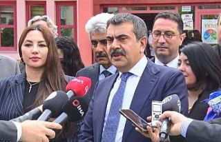 Bakan Tekin: “Her ay öğretmenlerle buluşma günü...