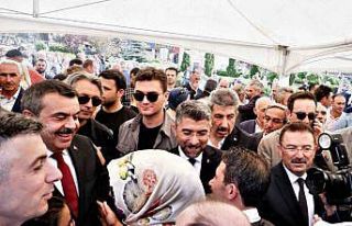 Bakan Tekin’den bayramlaşma programı