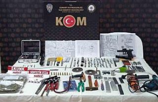 Balıkesir’de KOM’dan ‘Kukla’ operasyonu:...