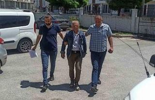 Balkondan çamaşır çalan şahıs yakalandı