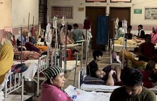 Bangladeş’te dang humması salgını: Hastane koridorları...