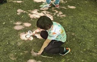 BARÜ’nün çocuklara ‘böcekleri sevdiren’...