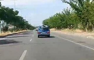 Batman’da boru yüklü otomobille tehlikeli yolculuk