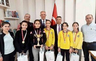 Bayburt’un badminton başarısı