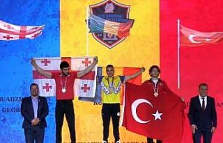 Bilek güreşinde Avrupa 3’ncülüğü Sakarya Büyükşehir’in