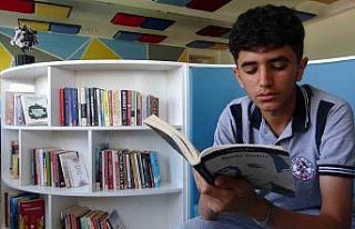 Bingöl’de 50 kitap okuyan öğrenci ödüllendirildi