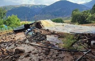 Bingöl’de sel felaketinde 6 ahır zarar gördü,...