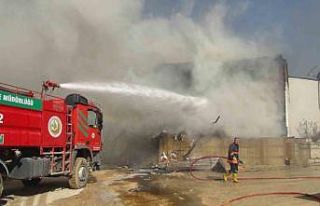 Bir kıvılcım, 30 kişinin çalıştığı fabrikayı...