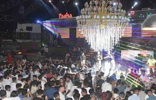 Bodrum’da gece hayatı başladı