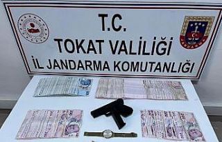 Bohçacı kılığındaki hırsızlık şüphelileri...