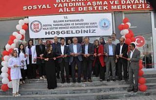Bulanık’ta depremzedeler yararına yılsonu sergisi
