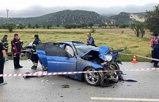Burdur’da feci kaza: 5 ölü, 2’si ağır 5 yaralı