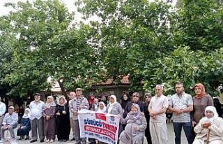 Burhaniye’de hacı adayları uğurlandı