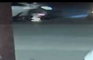 Bursa’da otomobil ile motosikletin kazası kamerada