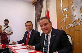 Büyükşehir Belediyesi ile AGC arasında sosyal...